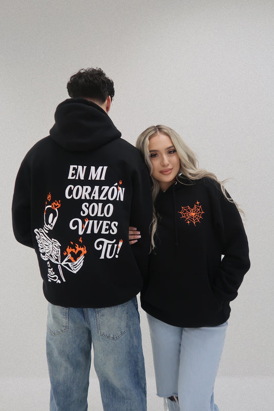 EN MI CORAZON PUFF HOODIE - BLACK