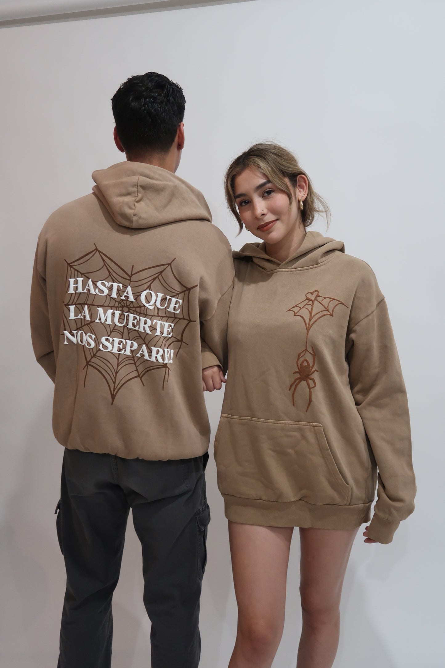 HASTA LA MUERTE HOODIE - CREAM
